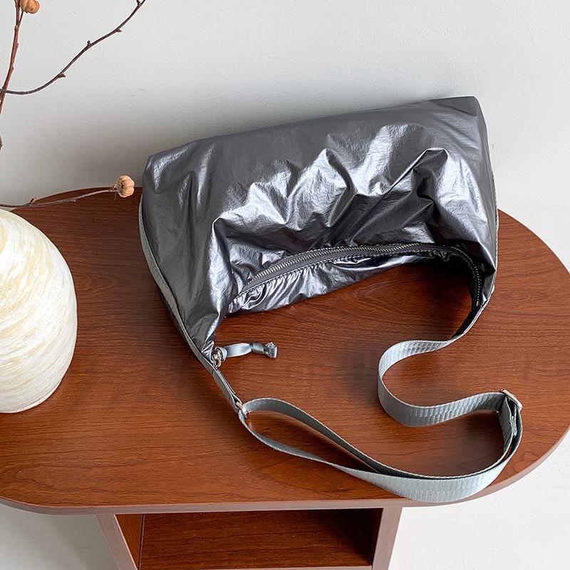 

New Korean Bag Trend Simple Shoulder Bag Women s High-end Sense Commuting Niche Lightweight Crossbody Small Square Bag сірий колір