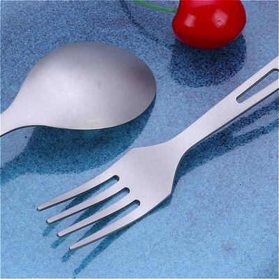 Tragbares Geschirrset aus reinem Titan, Outdoor-Campingmesser, Gabeln, Löffel, hochwertiges, sicheres und gesundes Haushaltsgeschirr