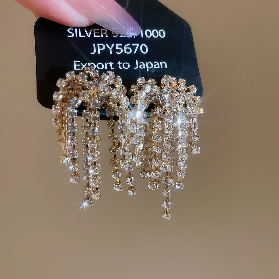 Silver Needle Rhinestone Firework Tassel Stud Earrings - Elegant and Fashionable Ear Ornaments for Women