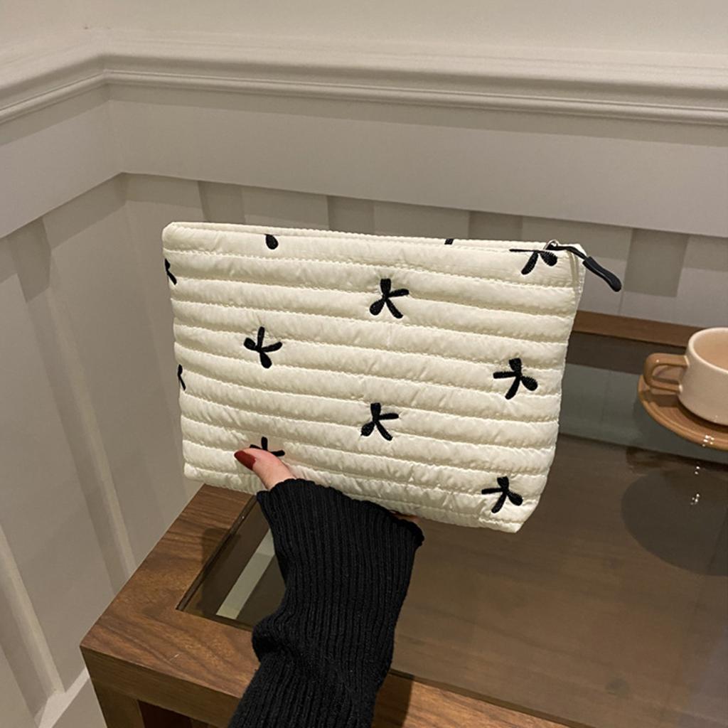 Modische Kosmetikaufbewahrungstasche Feminine Schleifendesigns Kosmetikorganizer Aufbewahrungstasche für alltägliche Essentials