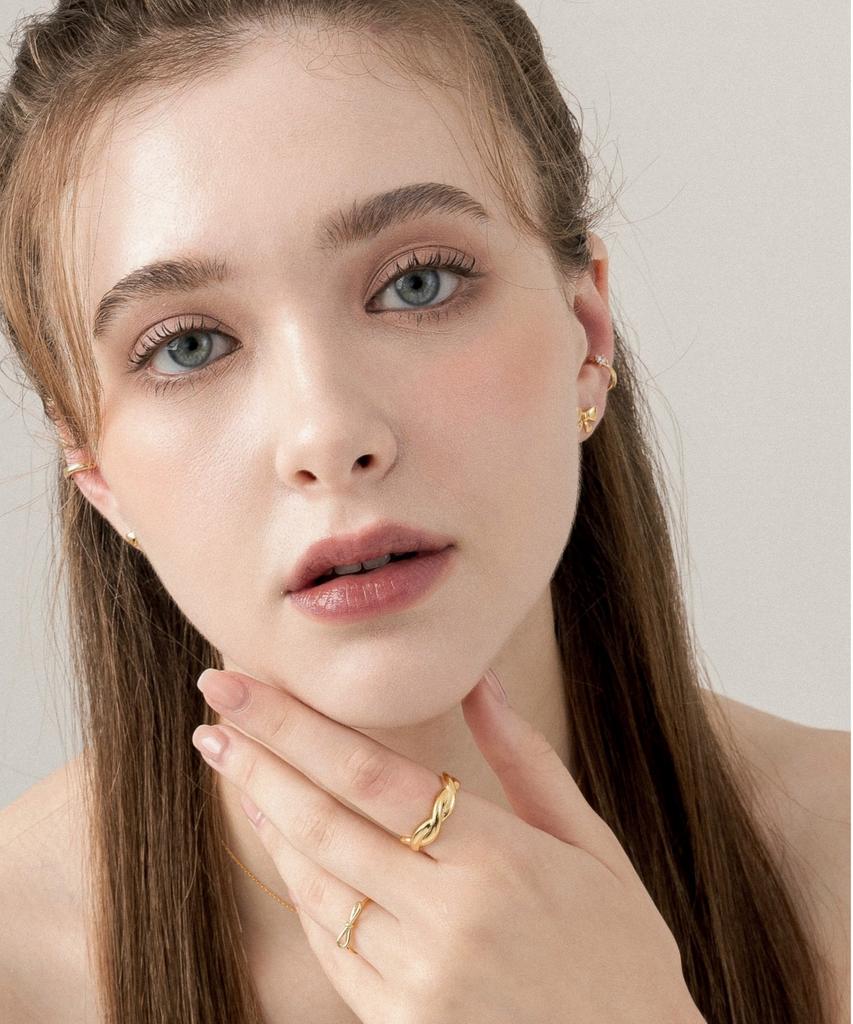 Lilykori 925 Silver Twist Gorgeous Ring