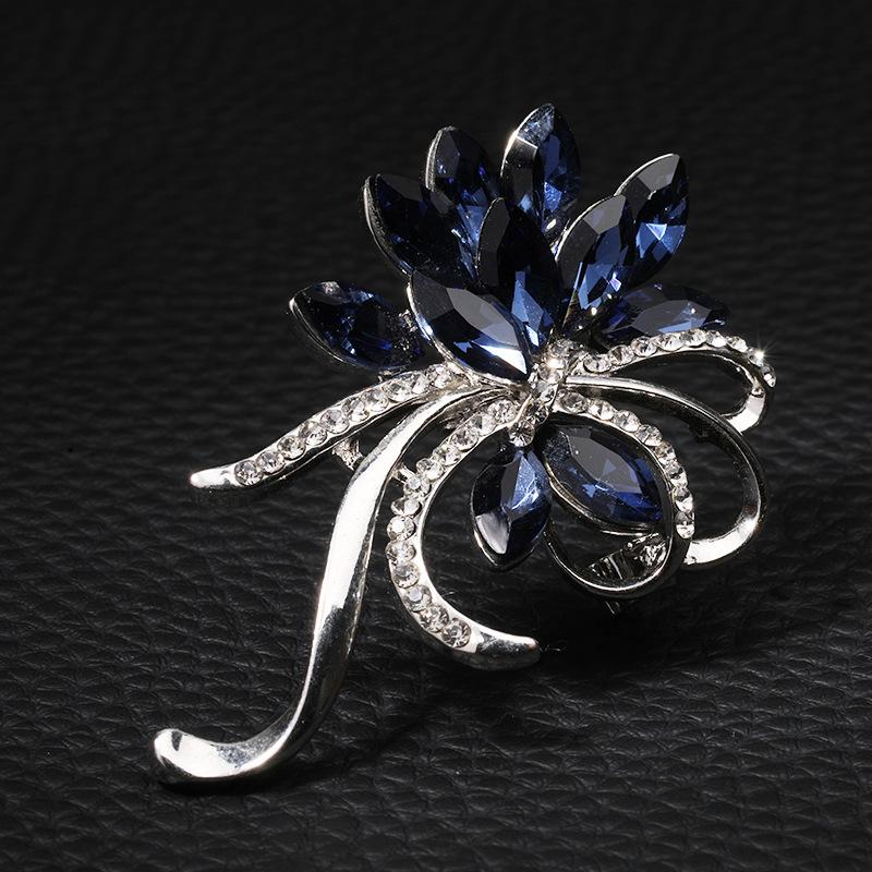 Modne Broszki Kryształowe z Cyrkoniami w Kształcie Kwiatów dla Kobiet Akcesoria do Ubrań Płaszczy Prezenty