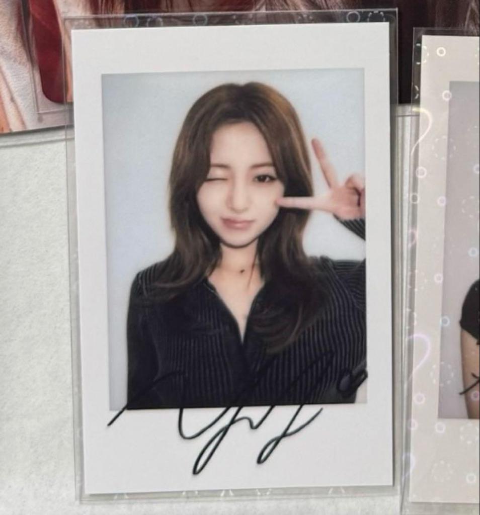 [USED] Lu Seraphim Yunjin HOT yizhiyu Lakidro Limited Cheki Trading Card 2