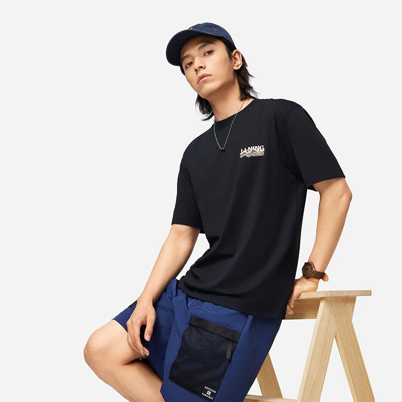 Li Ning Prodyšná Móda s potištěným kulatým výstřihem Kulturní košile s krátkým rukávem Pánské topy Černá AHSU301-4