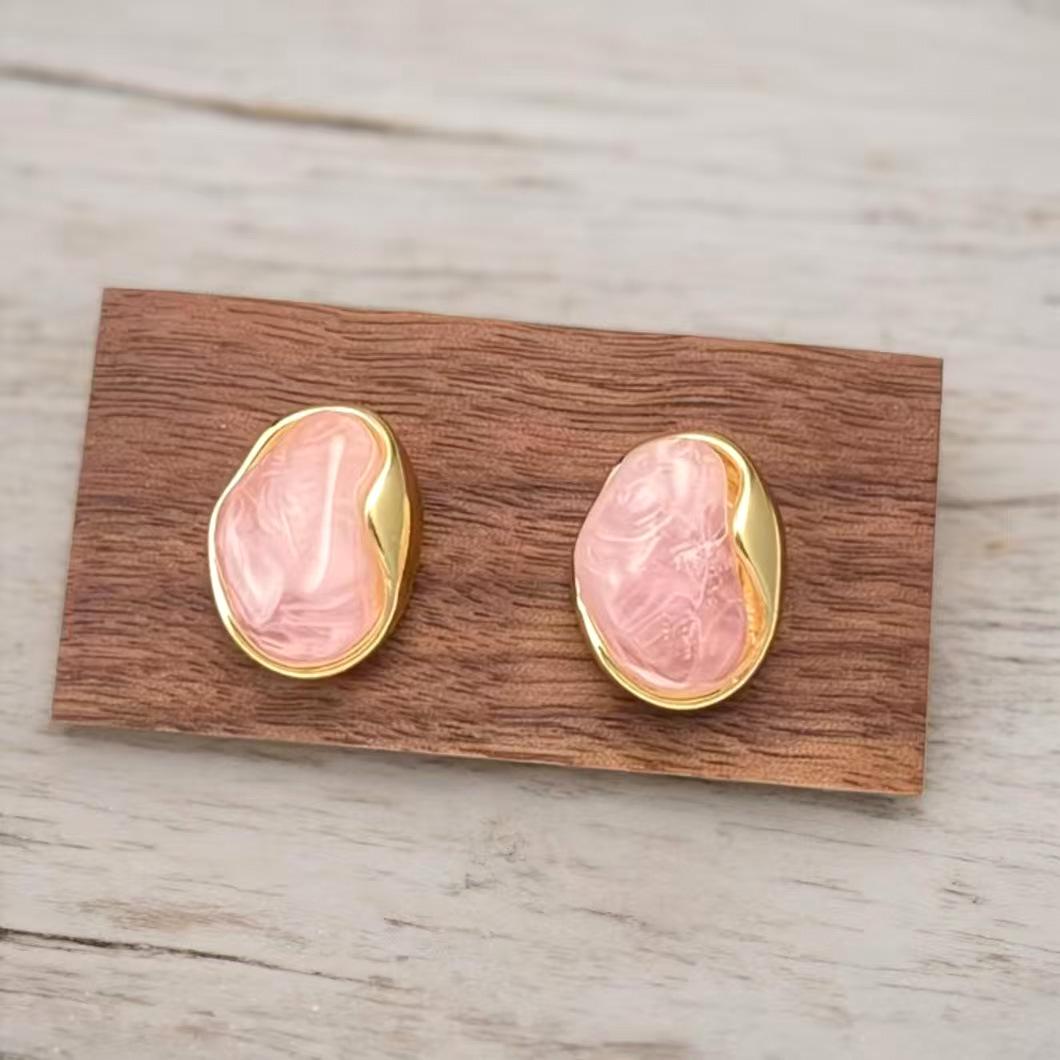 Elegant Geometric Stud Earrings: Fashionable Translucent Jelly Bean Design, Personalized & Versatile розовый