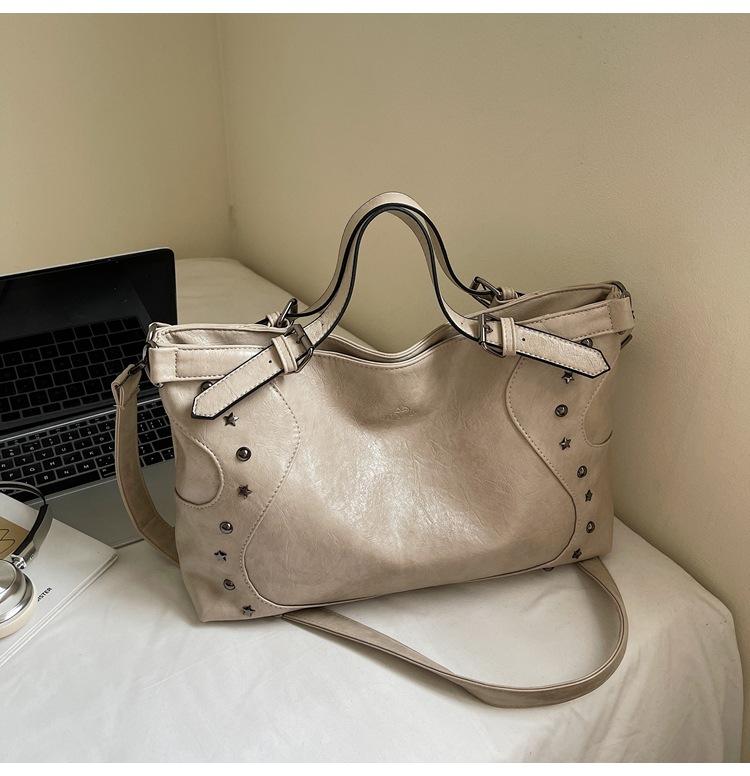 

Новая мягкая прочная милая женская сумочка большой вместимости премиальная текстура мягкая прочная уличная текстура масляной кожи на плечо кроссбоди легкие хаки