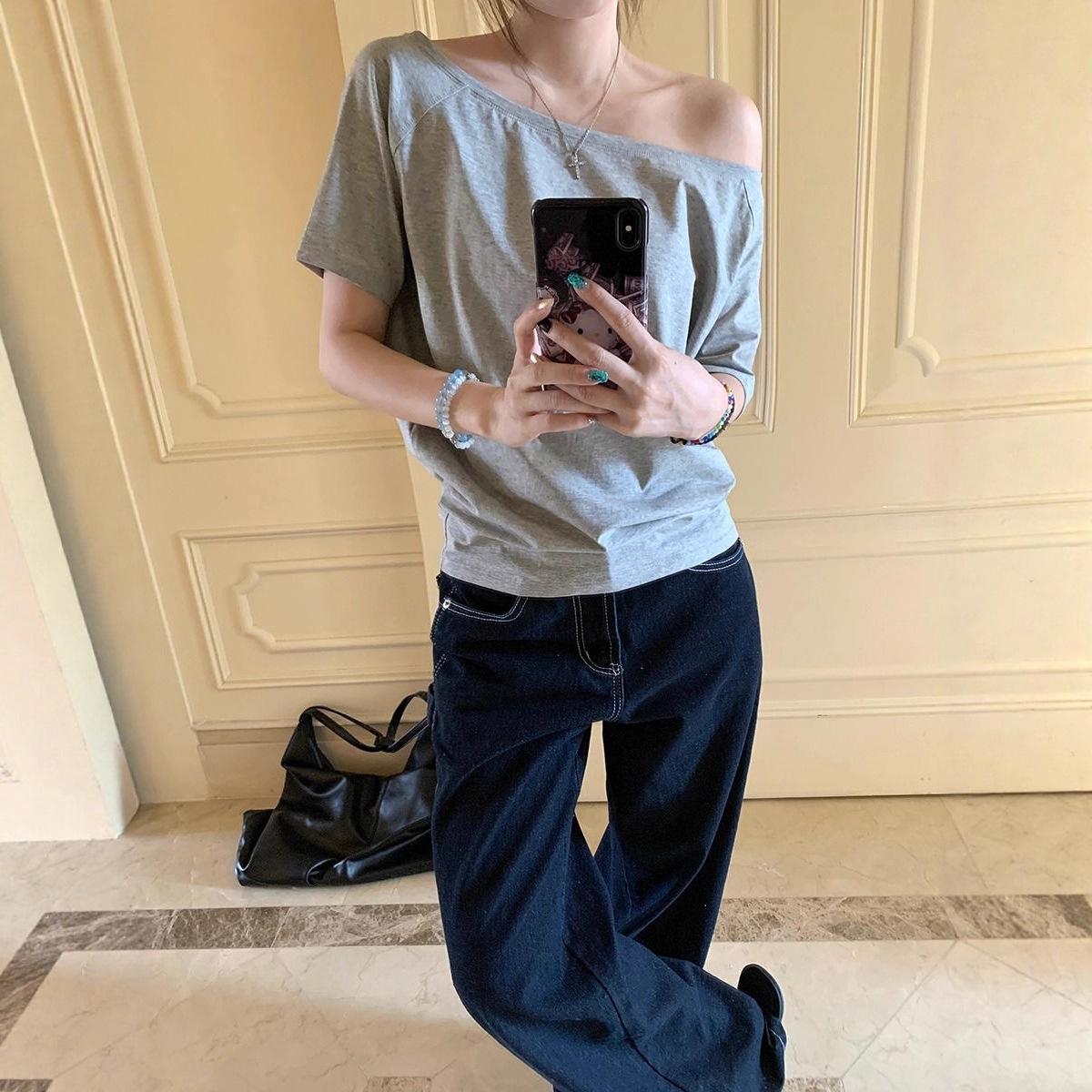 

Slant collar, one word shoulder and two short-sleeved T-shirts for women s spring and summer new Korean casual bottoming shirt tide XL