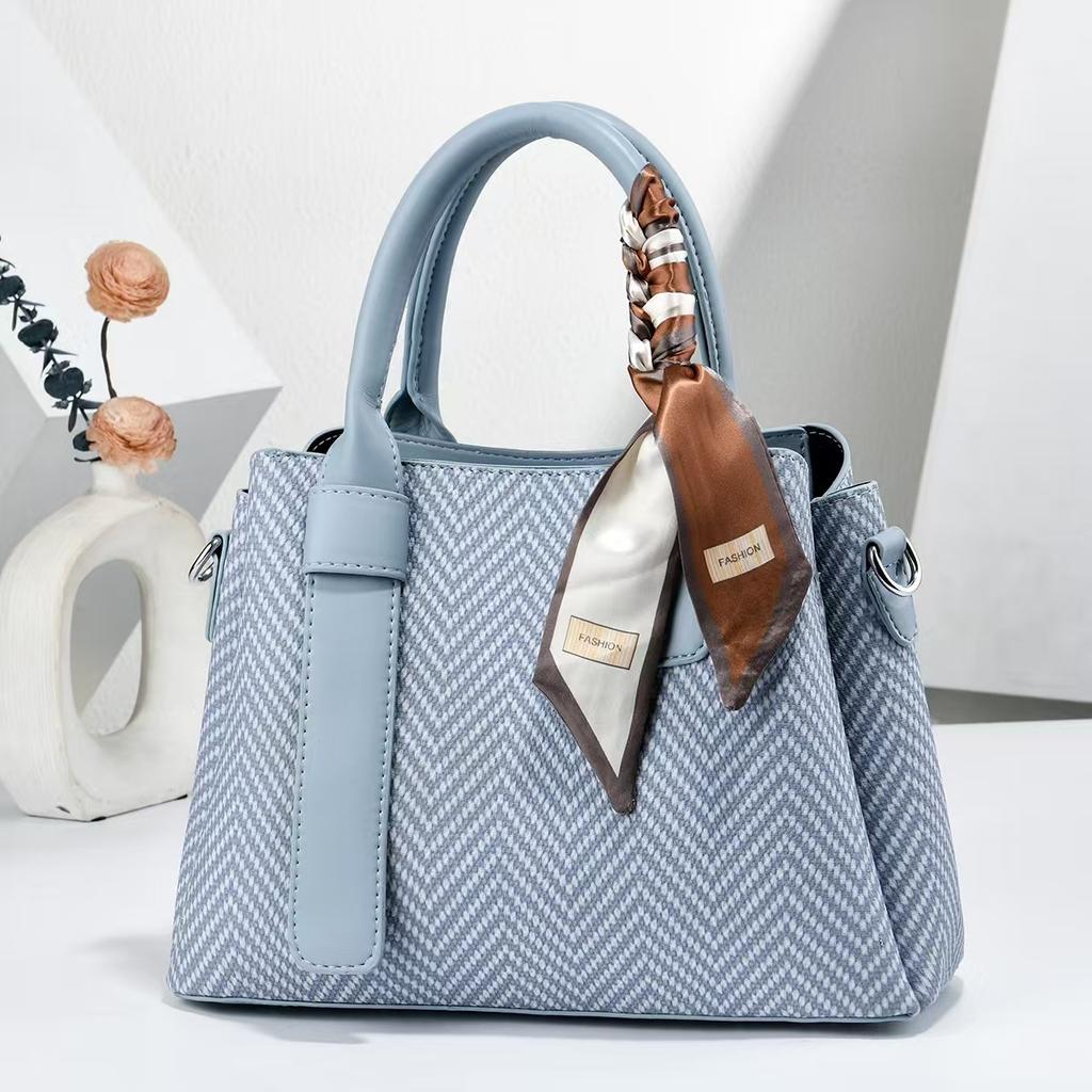 Good Looking Stylish Commuter Tote Handbag For Ladies, Multiway Shoulder & Crossbody Daily Matching Bag