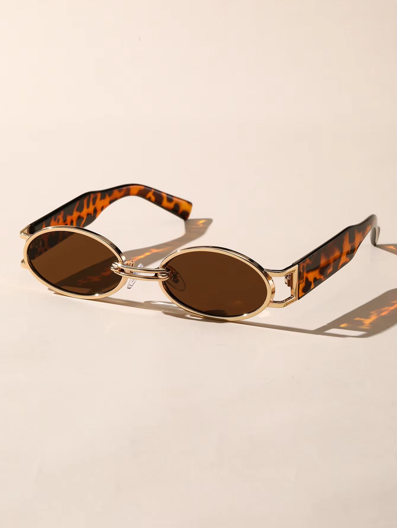 

1PC Unisex Plastic Stylish Oval Shape Sunglasses for Street Photography Beach Travel Party and Driving Use Accessories