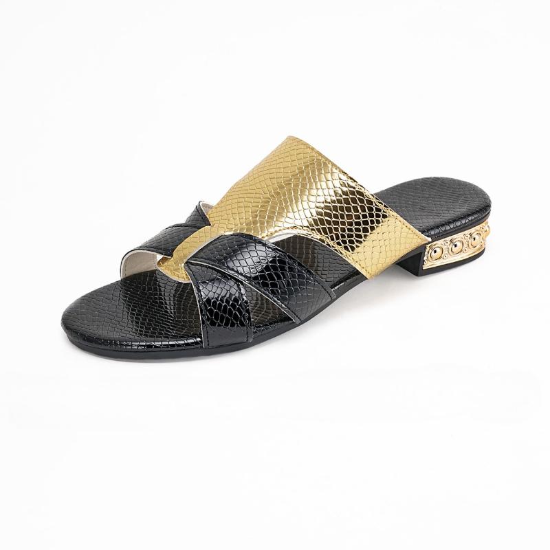 Fashion Women Slippers 2025 New Casual Sandals Outdoor Soft Leather Slippers Thick Soled Slope Woven Straw Shoes Luxury Slides Women