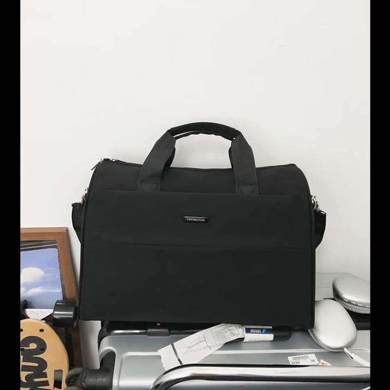 Lishen Portable Travel Duffle Bag