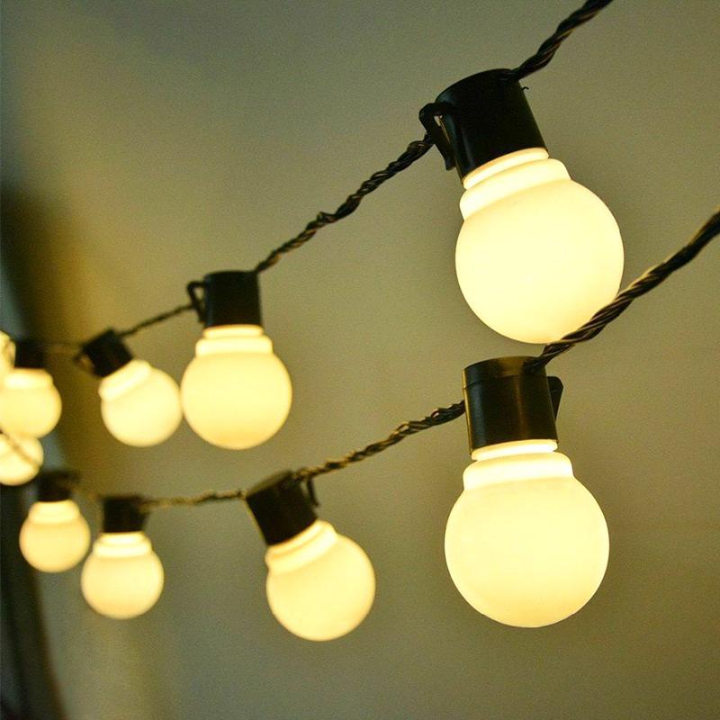 LED Solar Vintage String Lights - Outdoor Garden Transparent Ball Bulbs