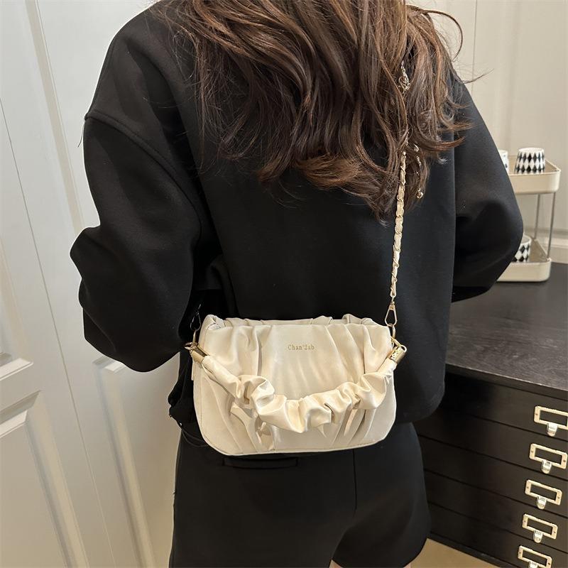 New bag women's fashion trend messenger bag versatile casual chain shoulder bag solid color hand-held pleated bag