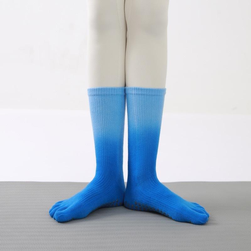 Pilates Anti-slip Yoga Socks, Gradient Color Women's All-cotton Five-finger Socks, Indoor Fitness Sports Mid-calf Socks