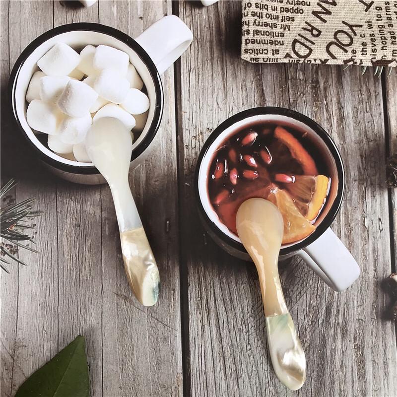 ZISIZ Natural Decorative Shell Spoons Set