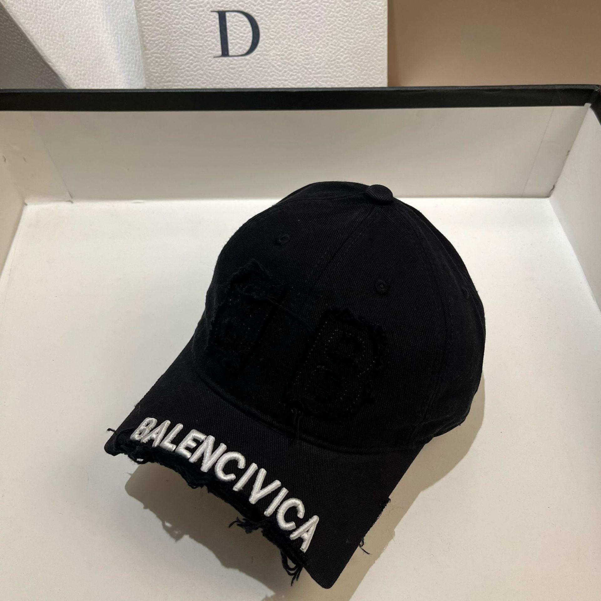 

Letter Square Brim Retro Washed Hole Baseball Cap, Three-Dimensional Embroidered Letter Soft Top Cap Adjustable чорний