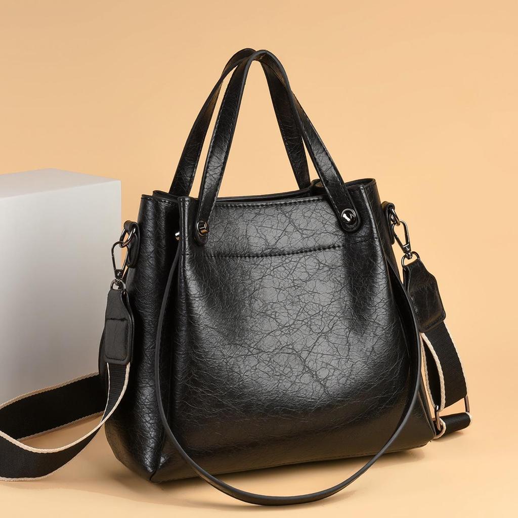 High-End Versatile Retro Women's Large Capacity Bucket Handbag - Winter Style Single Shoulder Crossbody