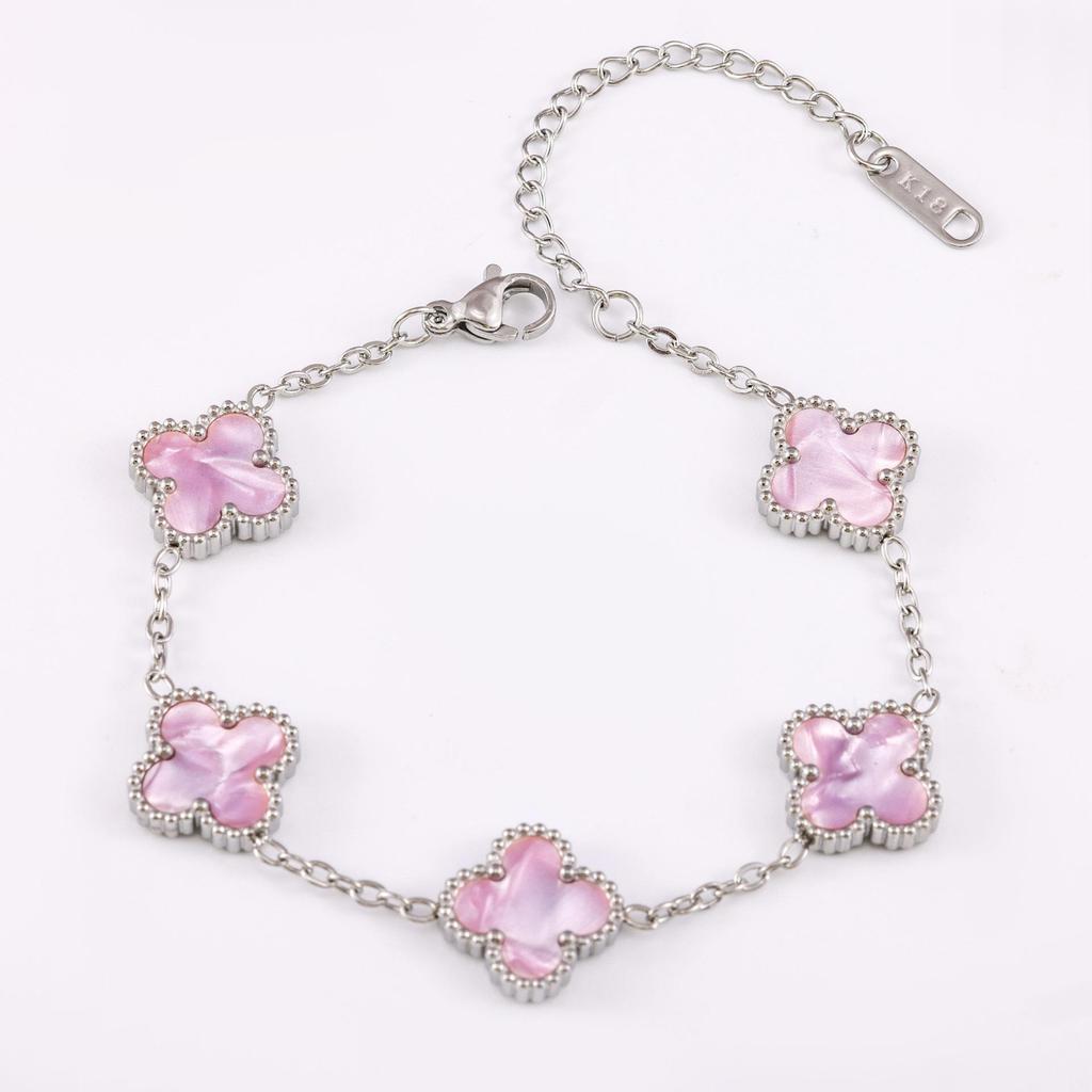 Lucky Four-Leaf Clover Silver Bracelet: Non-Fading Titanium Steel, Colorfast, Fashionable, Versatile.