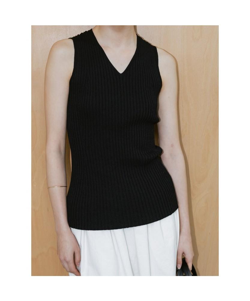 Diaepeocheo Delia Sleeveless Top Black (Ta6451A105)