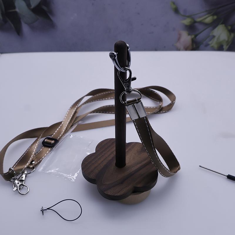 Wrist Yarn Holder For Crocheting Yarn Storage Knitting Tool Wooden Wrist Strap Knitting Yarn Organizer