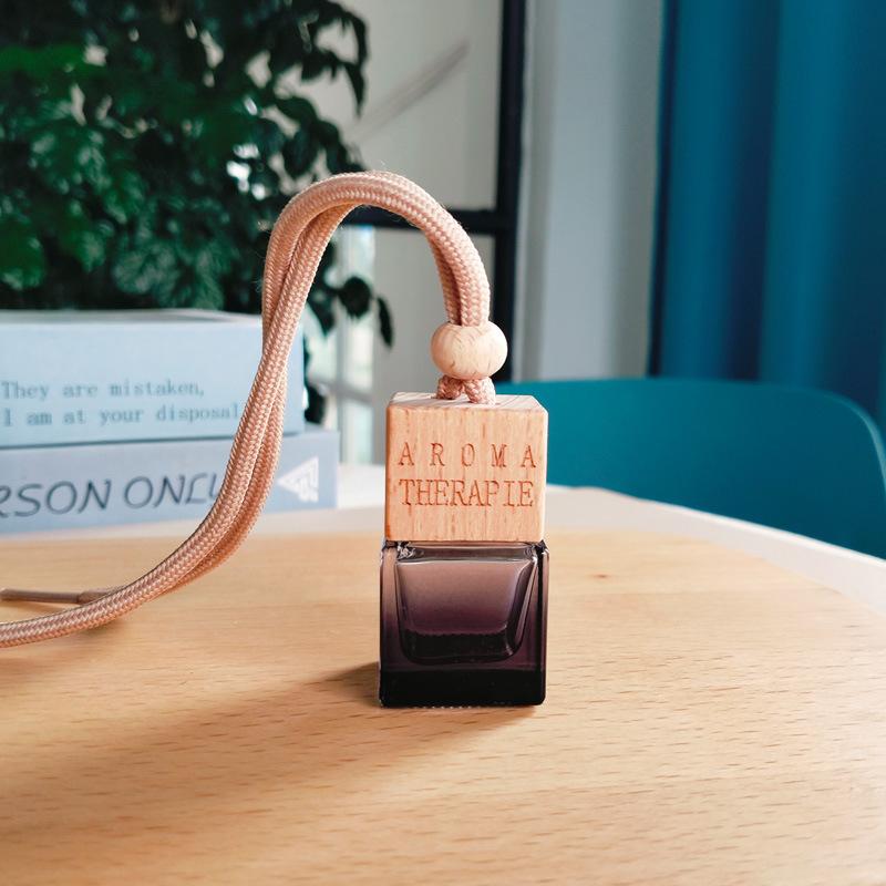 

8ML Empty Car Air Freshener Pendant Perfume Glass Bottle With Wooden Caps Refillable Car Essential Oil Diffuser Bottle Car Decor