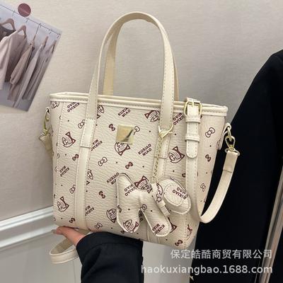 Cartoon Bear Printed Bucket Bag 2025 Spring New Korean Version Fashionable Versatile Shoulder Bag Premium Messenger Bag