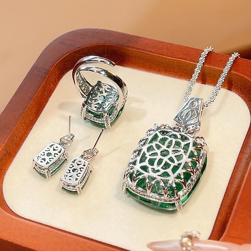 2026 Fashion Trend Inlaid Gemstone Jewelry Set, Emerald Earrings, Rings, Pendants, Luxury Women's Style