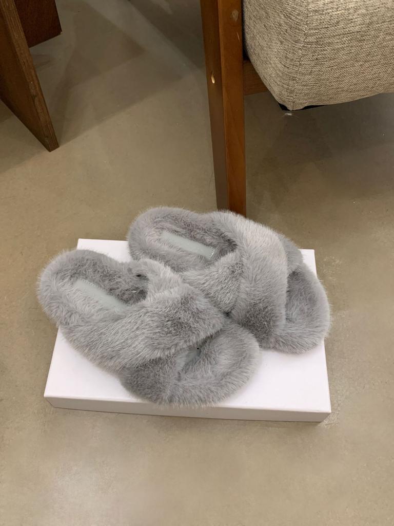 M68-8~ Platform-soled French cross-strapped open-toed fluffy slippers for women's shoes, new for autumn and winter 2025