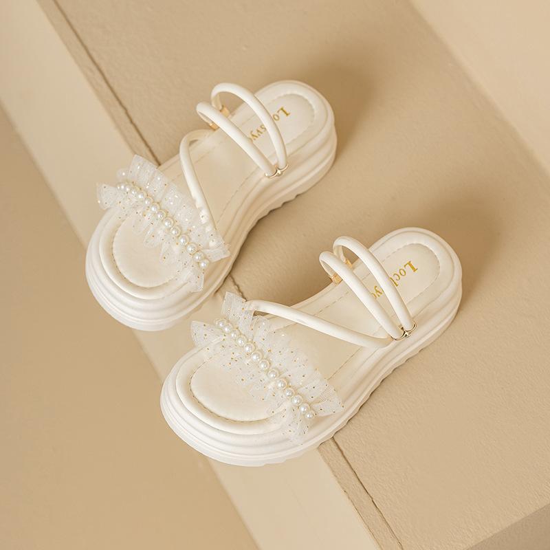 

Два носят платформенные шлепанцы для женской летней обуви 2025 новая женская обувь универсальный пляж с юбкой прохладные шлепанцы 35