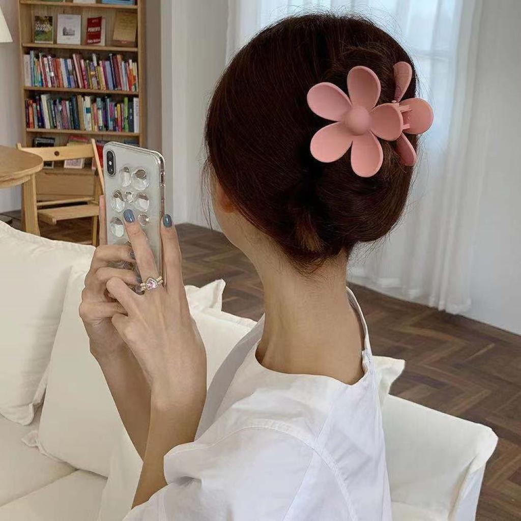 New Flower Hair Clips For Women Sweet Hair Claw Ponytail Clips Hair Holder Fashion Barrette Girls Headwear Hair Accessories