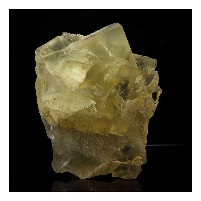 Pierres et Minéraux. Fluorite. 1337.0 ct. Arbouet, Pyrénées-Atlantiques, France..