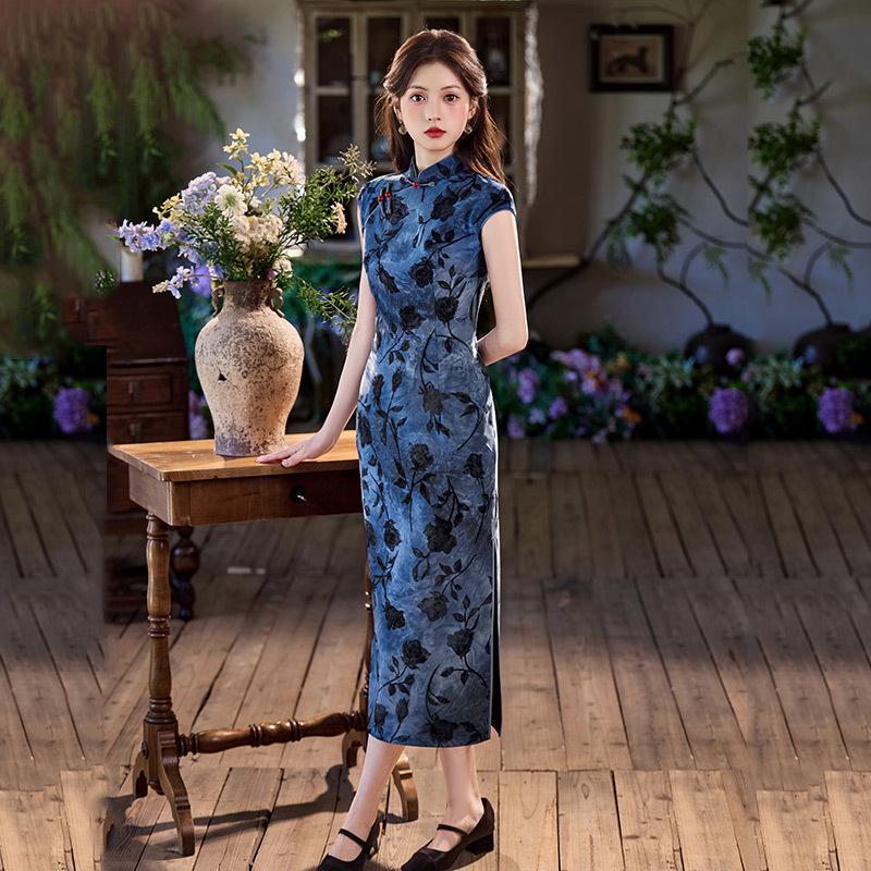 Sleeveless Republic of China Style New Chinese Long Cheongsam Improved Young Women's High-end Sense Retro Slim Spring and Summer