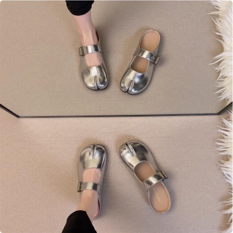 Fashion Women Split Toe Flats Shoes Woman Comfy Flats Slippers Soft Bottom Loafers Slip On Beach Slides Buckle Shallow Mouth Mary Jane