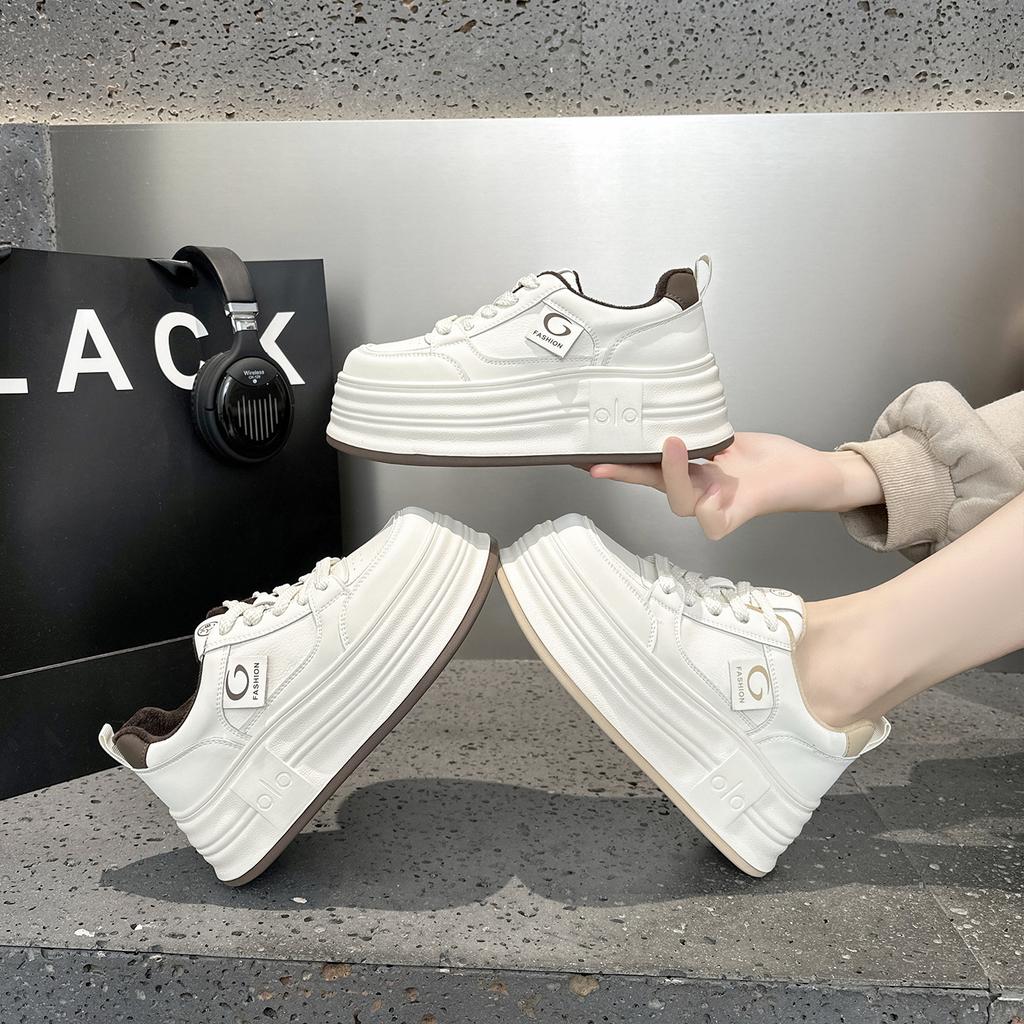 Platform White Shoes Women's New Winter Velvet Warm Fashion Versatile Height Increase Casual Bread Shoes Muffin Shoes