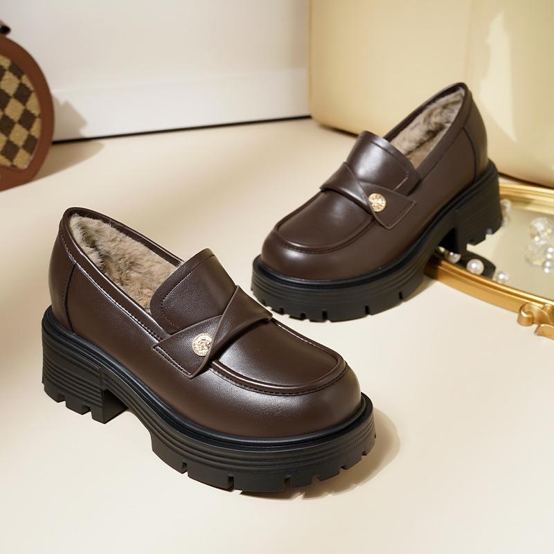 

Осенние бархатные туфли с толстой подошвой и круглым носком, маленькие кожаные туфли на одинарной подошве для женщин 40