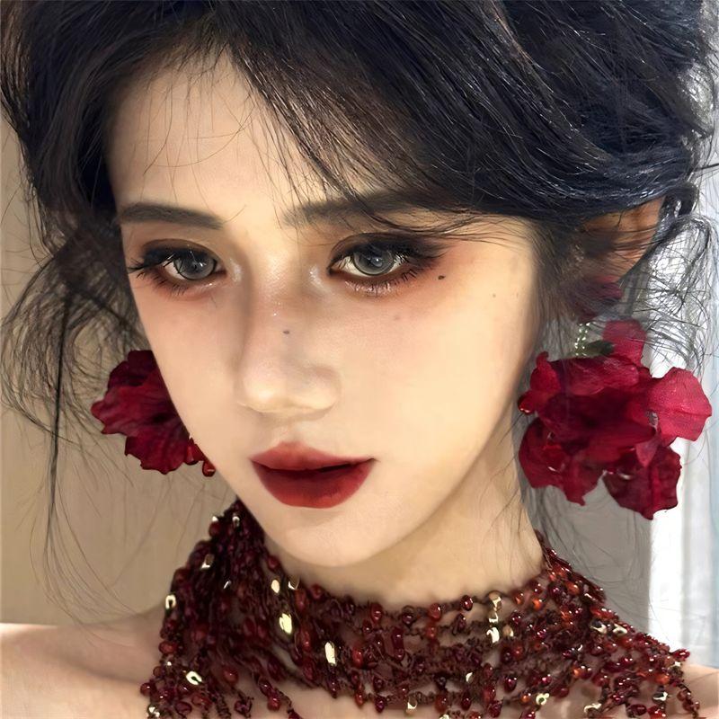 

Красная Роза Цветок Кисточка Женские Новинка Самые Продаваемые Высокопрофильные Серьги Нишевый Стиль Шикарная Атмосфера Чувство Праздничные Серьги Flower tassel earrings [with ear holes to wear]]