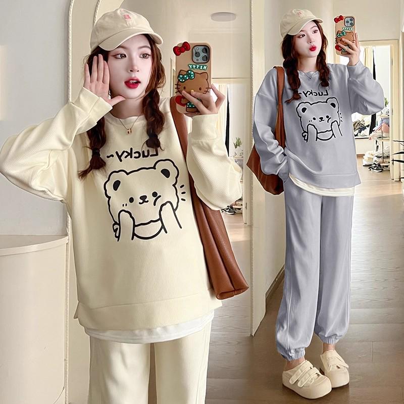 2025 Spring-Autumn Fashion: Small Size Maternity Sweatshirt & Age-Reducing Top Two-Piece Set