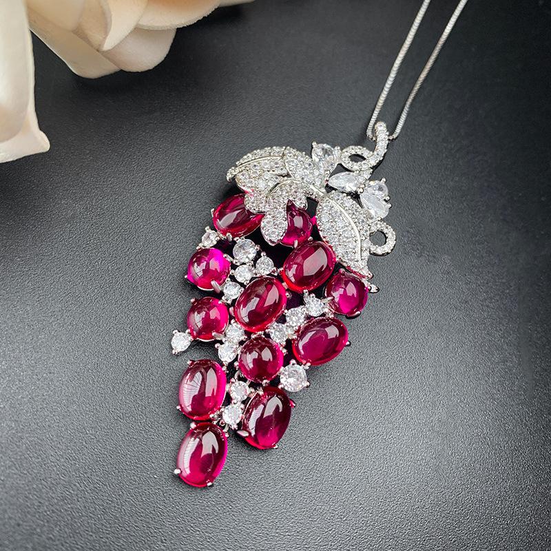 Sweater Chain, Brooch, Dual-Purpose Jewelry, Pigeon Blood Ruby, Color-Changing Necklace, Premium Brooch, Niche Women'S Batch.
