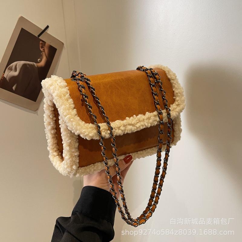 French Niche Fashion Chain Underarm Small Bag Women's 2025 New Autumn and Winter Retro Lamb Wool Splicing Messenger Bag