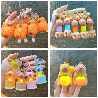 Portachiavi Peluche Capibara Cartone Animato Carino - Accessorio per Auto di Coppia e Piccolo Regalo