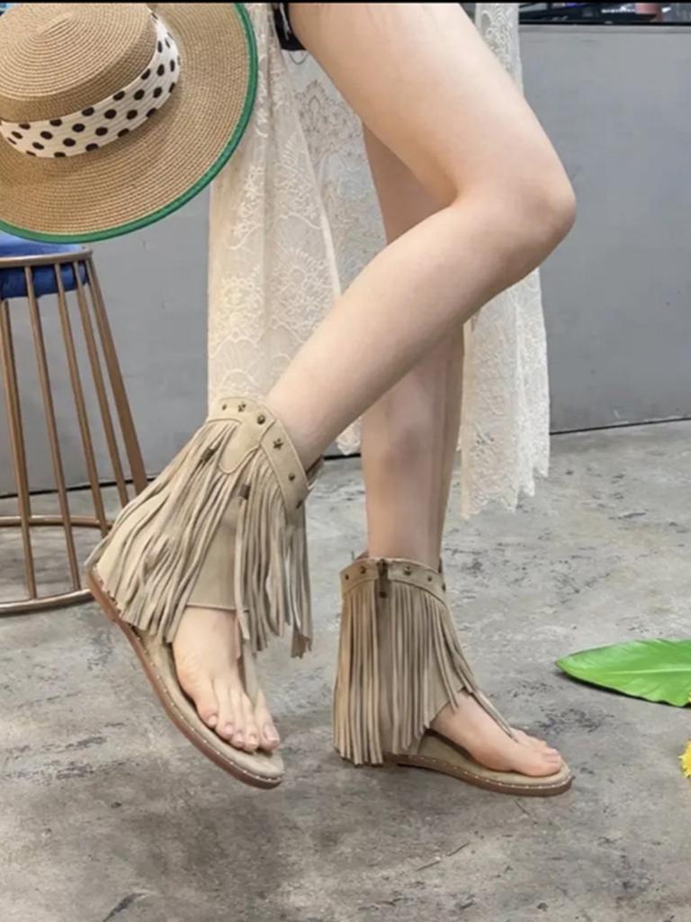 Thick-soled wedged toe Roman rivet fringed cool boots women's summer 2024 new fashion bohemian sandals