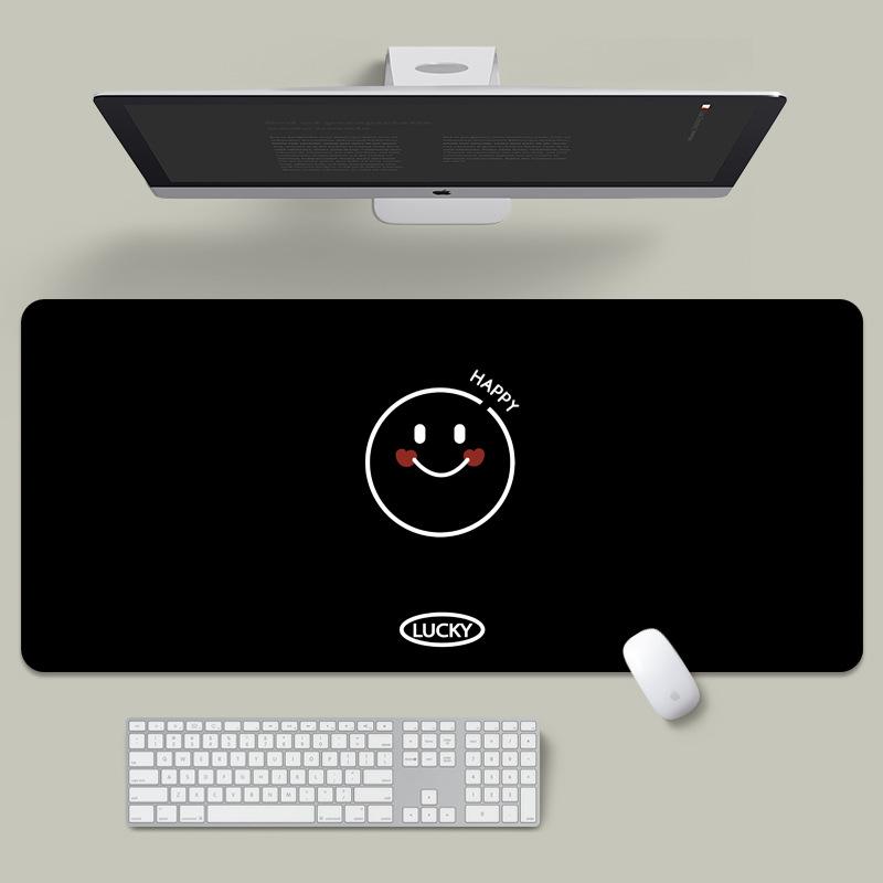 

Очень большой коврик для мыши со смайликом и прошитыми краями - Офисный, игровой и аниме коврик для стола под клавиатуру 800x300mm, 3mm thick