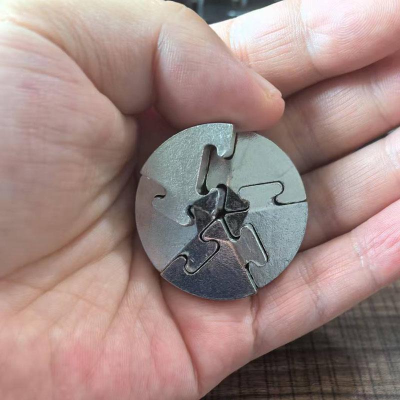 Metal Puzzles Difficult Brain Teasers for Adults Teens Kids Casse Tete IQ Test Disentanglement Toys Educational Mind Games