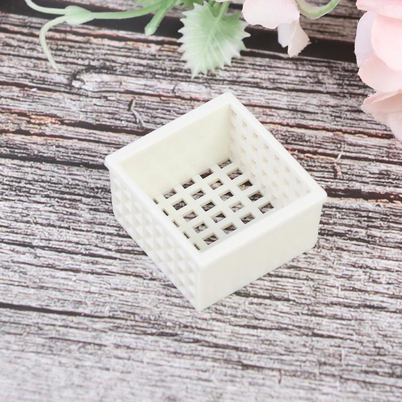 3Pcs 1/12 Dollhouse Miniature Plastic Frame Hand-Woven Storage Basket Decoration