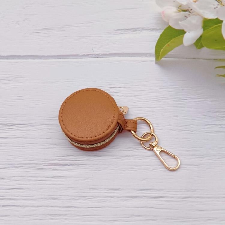 Convenient Keychain Jewelry Holder PU Leather Ring Case for Secure Storage of Accessories In a Compact Travel Size