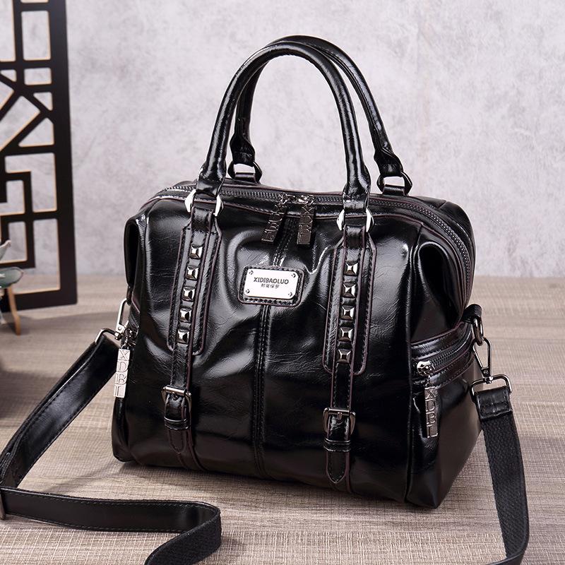 

Stylish Leather Shoulder Bag Women Oil Wax Vintage Handbag Crossbody Fashion Large Capacity Pillow Women s Bag with Pocket 27cm*11cm*22cm чёрный