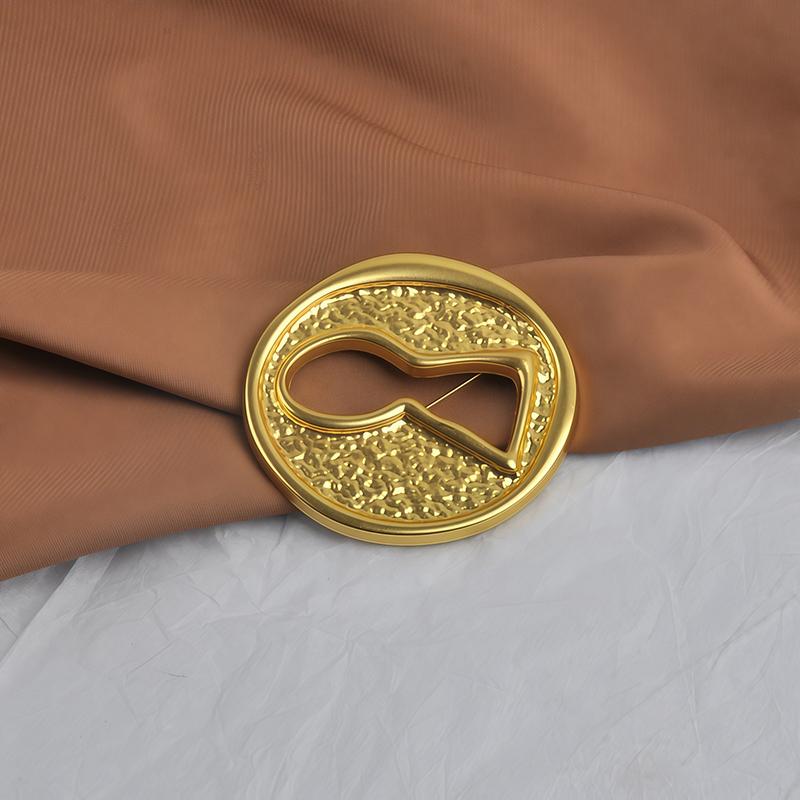 Pleated Brooch Alloy Keyhole Shape Glaze Luxury Badge Pin Trendy Banquet Clothes Metal Pin