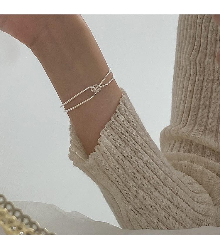 Elegant Women's Knot Bracelet with Cold Style – New Trendy Temperament Jewelry.
