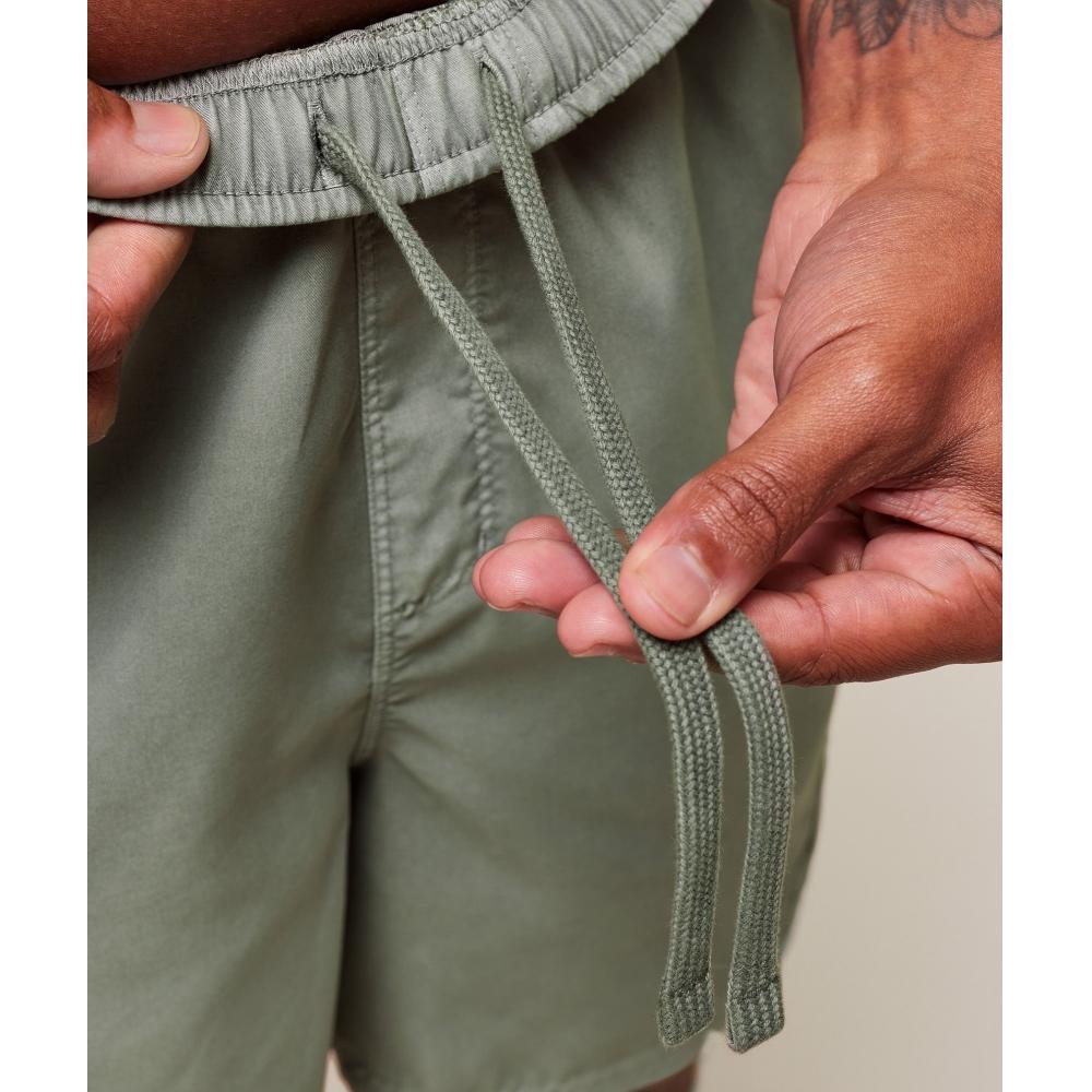 Gymshark Fit Light 7  Shorts Strength Green A2c2t Ecjh