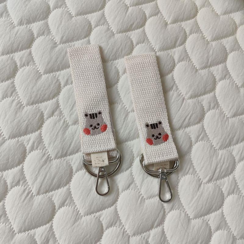 2Pcs Universal Pushchair Clip Baby Stroller Hooks Embroidered Bear Cartoon Hook For Hanging Mommy Bags Diaper Bag Accessories